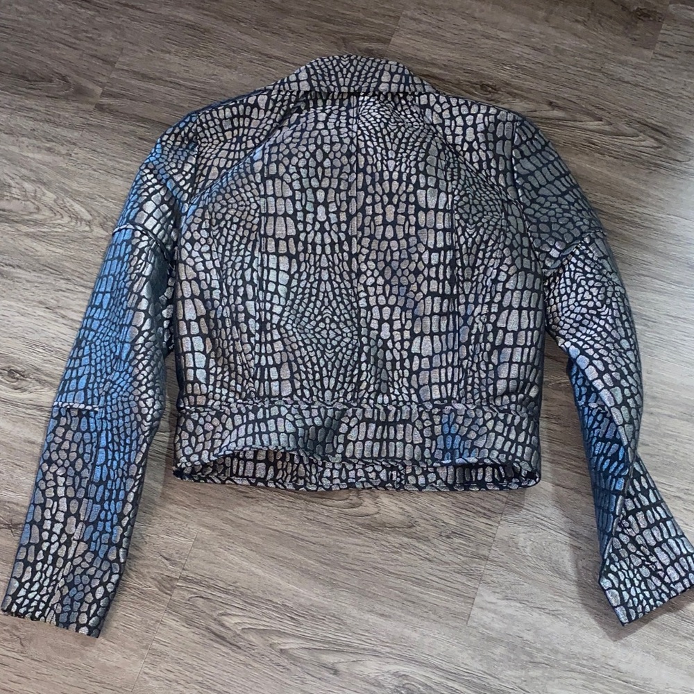 Diane Von Furstenberg Angie Alligator Print Jacquard Moto Jacket - Picture 8 of 11